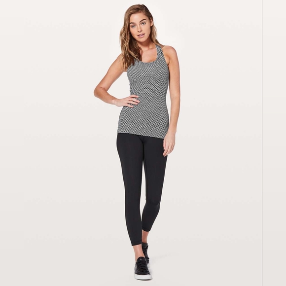 Lululemon Cool Racerback II Nulu in Monochromic Black, Size 6 - Picture 2 of 7